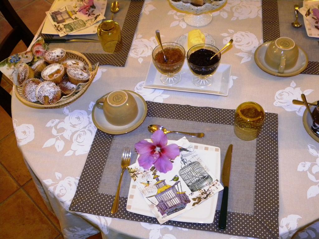 Bed&Breakfast La Siepe Pinerolo Ngoại thất bức ảnh
